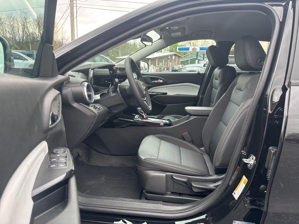 new 2026 Chevrolet Trax car, priced at $25,998