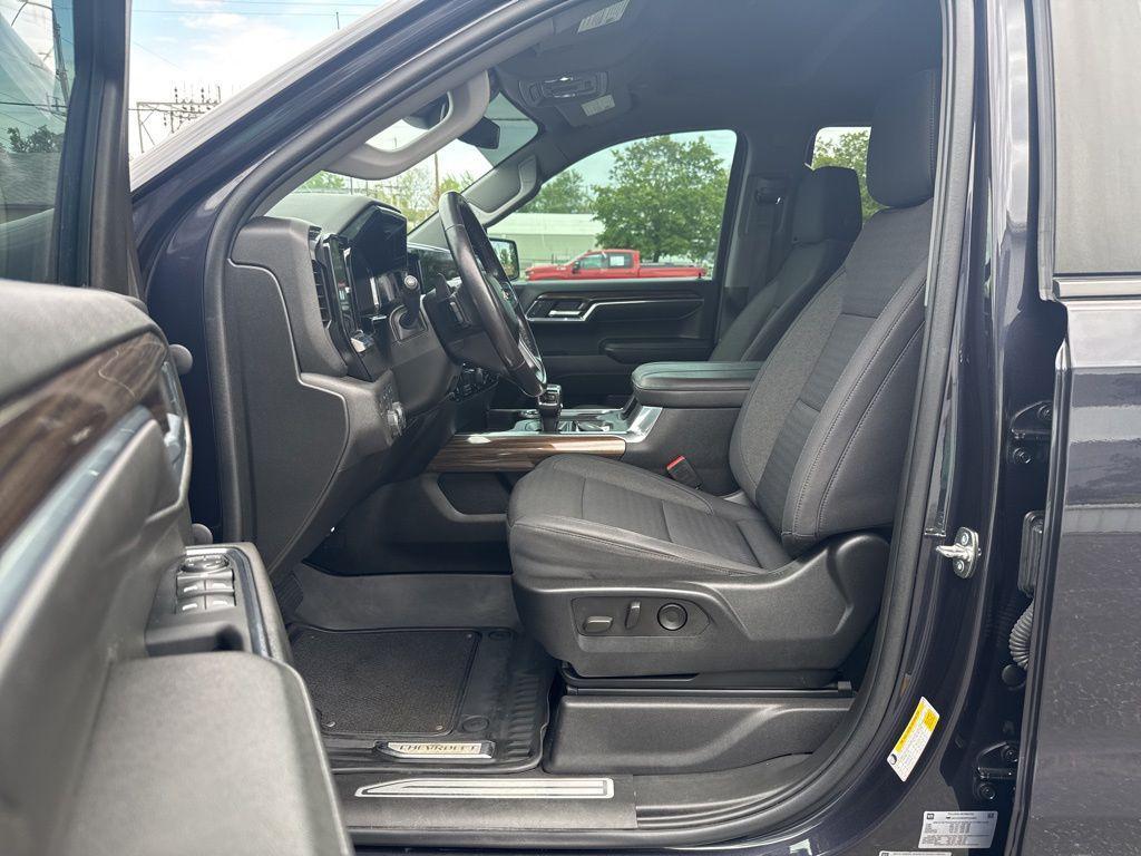 used 2023 Chevrolet Silverado 1500 car, priced at $37,636