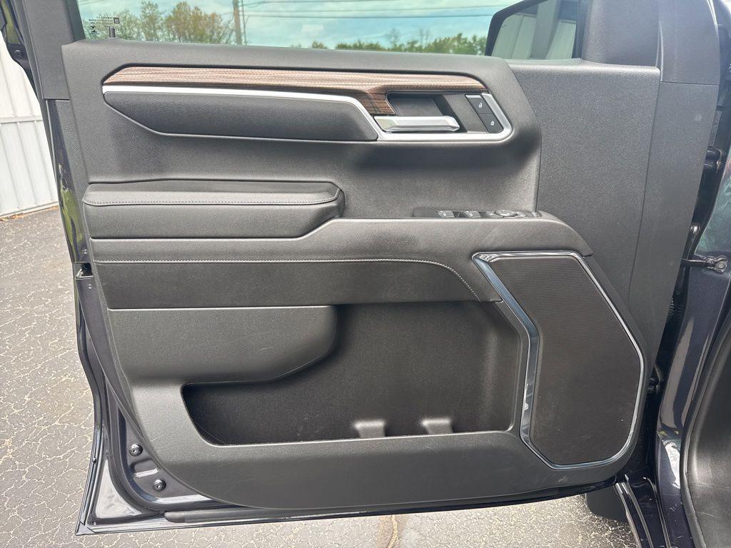 used 2023 Chevrolet Silverado 1500 car, priced at $37,636