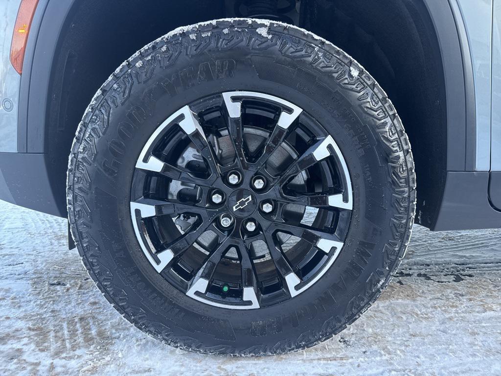 used 2024 Chevrolet Traverse car, priced at $47,163