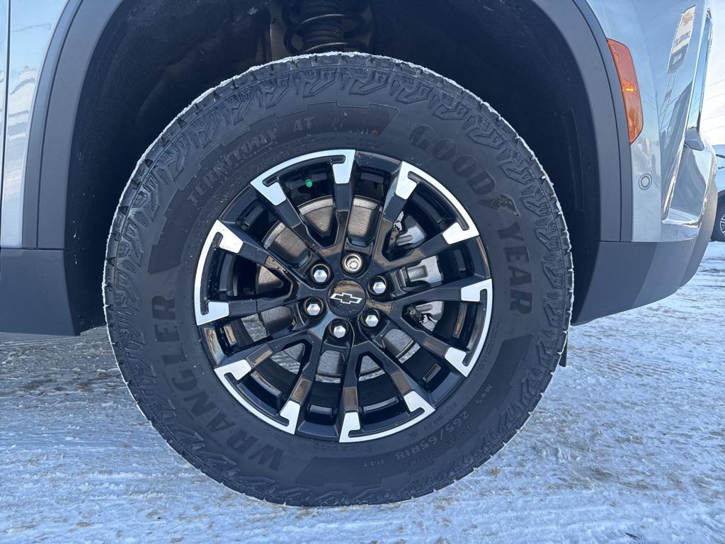 used 2024 Chevrolet Traverse car, priced at $47,163