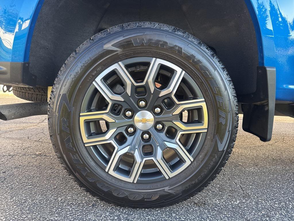 used 2023 Chevrolet Colorado car, priced at $27,499