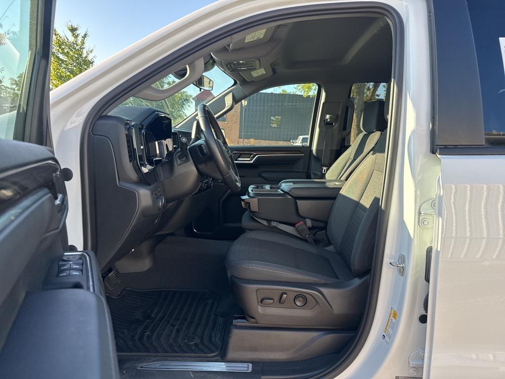 used 2022 Chevrolet Silverado 1500 car, priced at $32,963