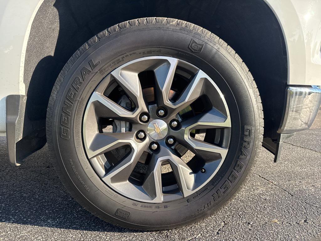 used 2022 Chevrolet Silverado 1500 car, priced at $32,963