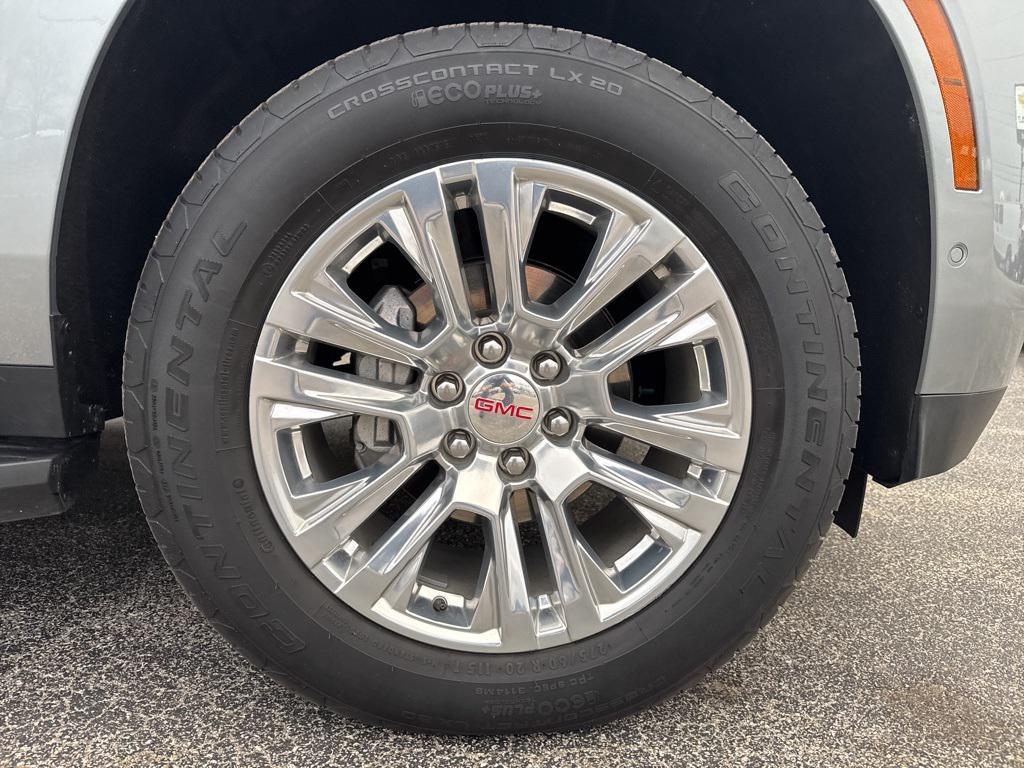 used 2025 GMC Yukon XL car, priced at $72,809