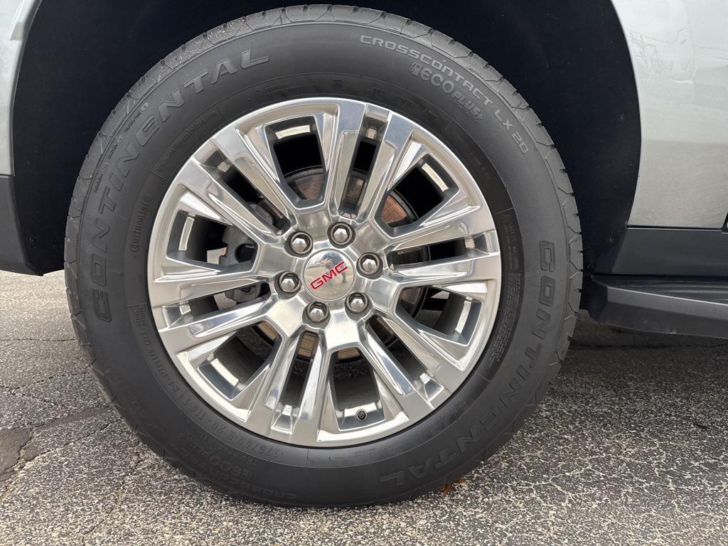 used 2025 GMC Yukon XL car, priced at $72,809