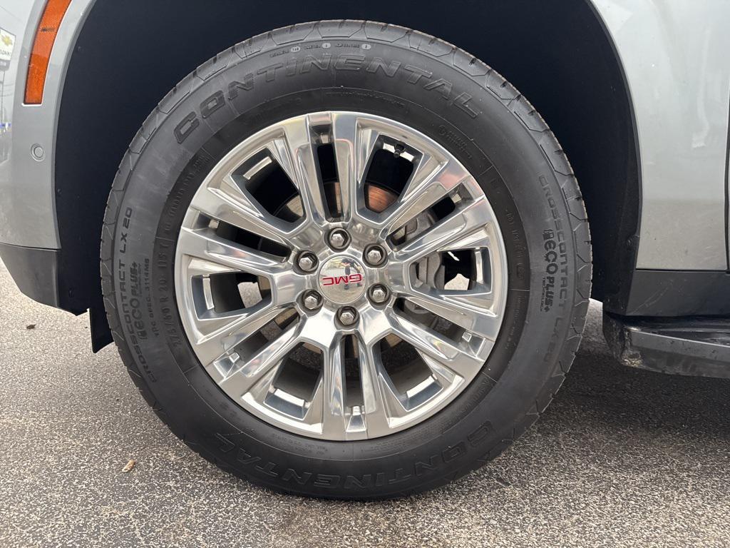 used 2025 GMC Yukon XL car, priced at $72,809