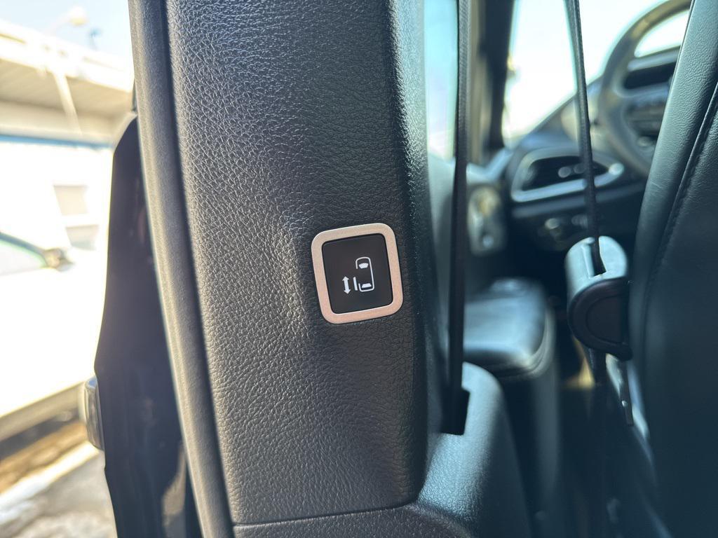 used 2025 Chrysler Pacifica car, priced at $36,499