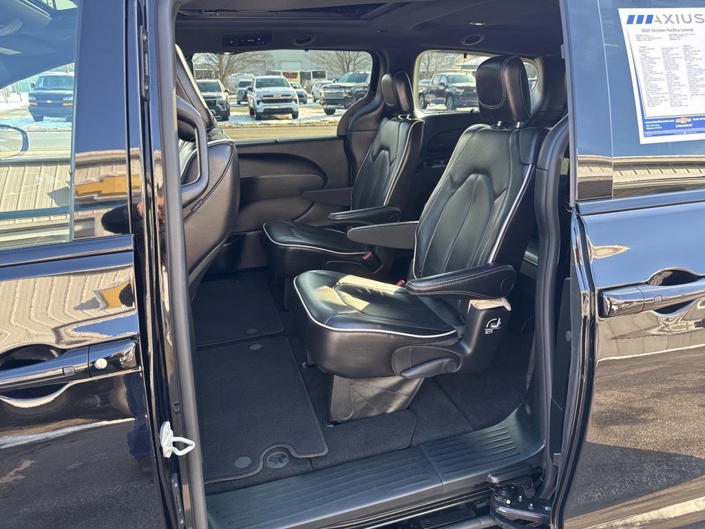 used 2025 Chrysler Pacifica car, priced at $36,499