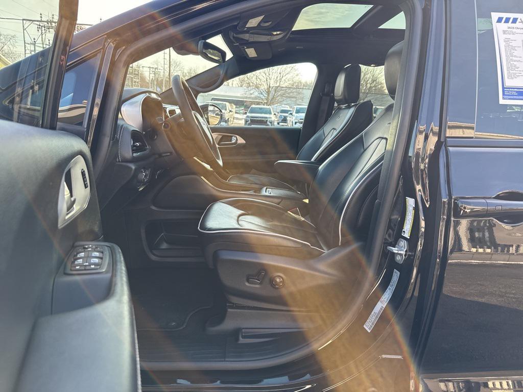 used 2025 Chrysler Pacifica car, priced at $36,499