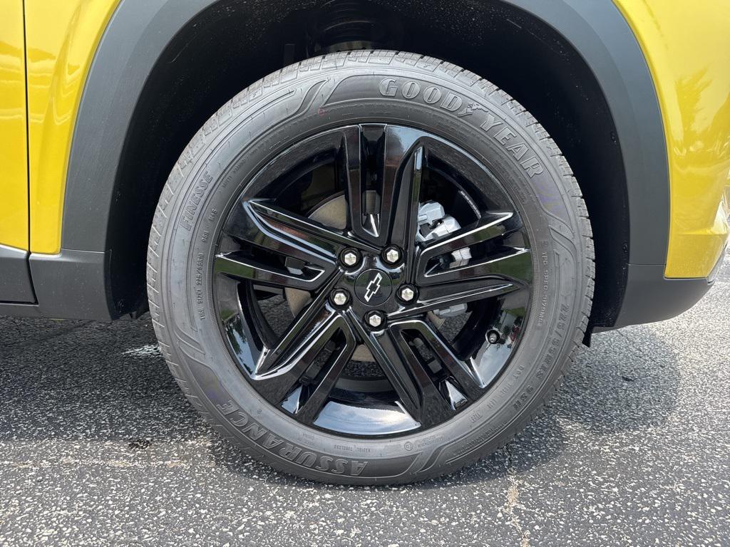 new 2025 Chevrolet Trax car, priced at $23,536