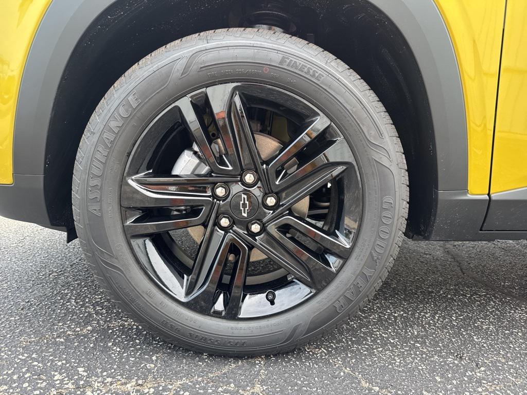 new 2025 Chevrolet Trax car, priced at $23,536