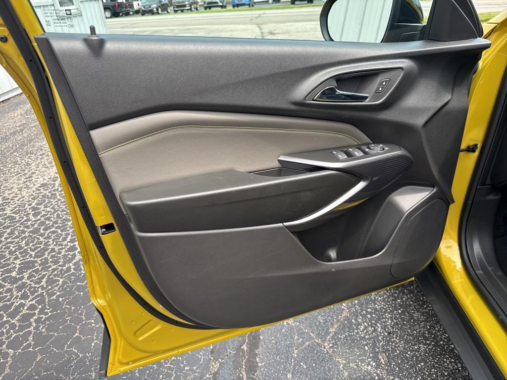 new 2025 Chevrolet Trax car, priced at $23,536