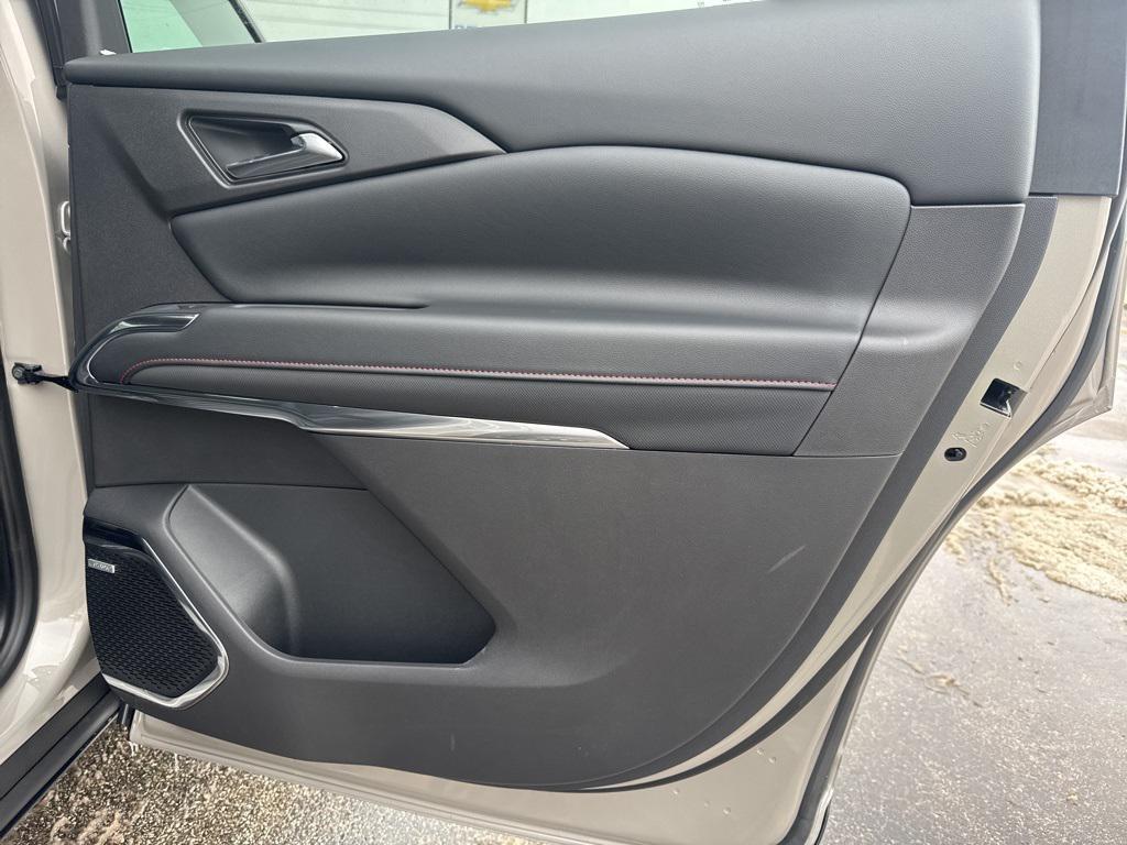 new 2026 Chevrolet Traverse car, priced at $54,995