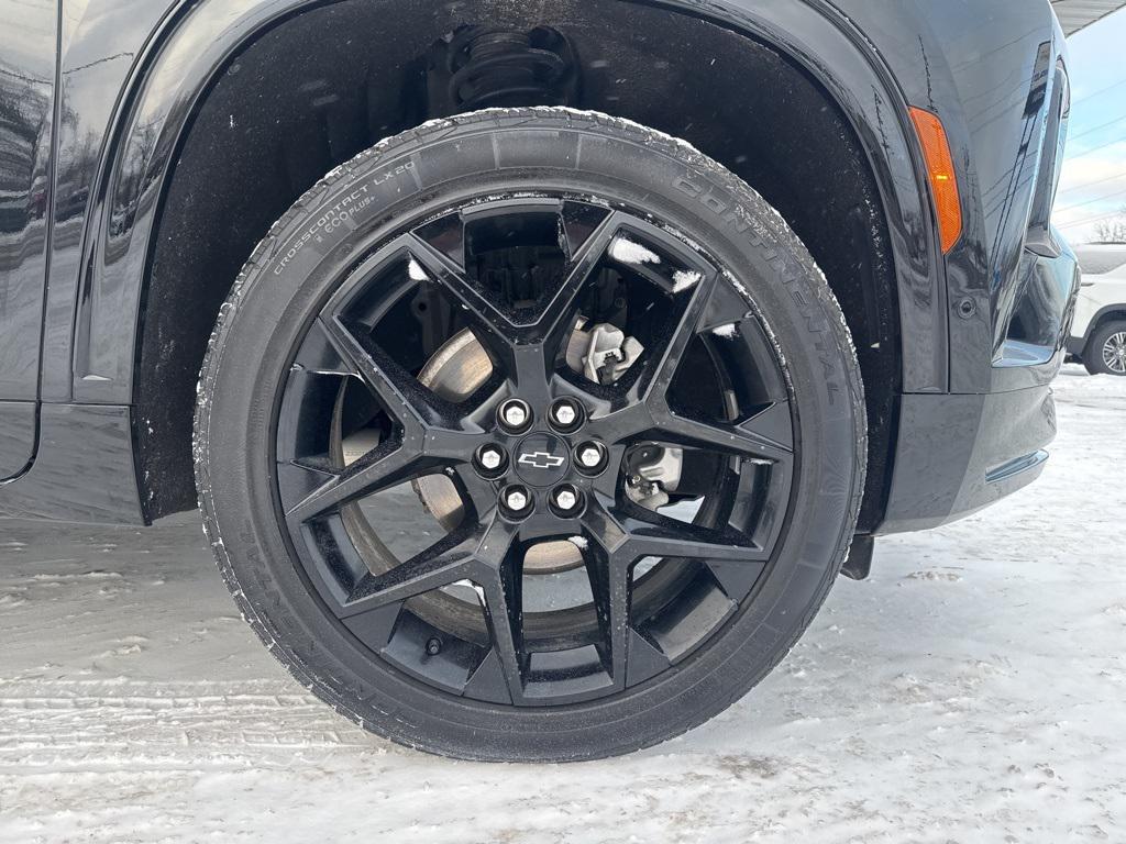 used 2024 Chevrolet Traverse car, priced at $47,349