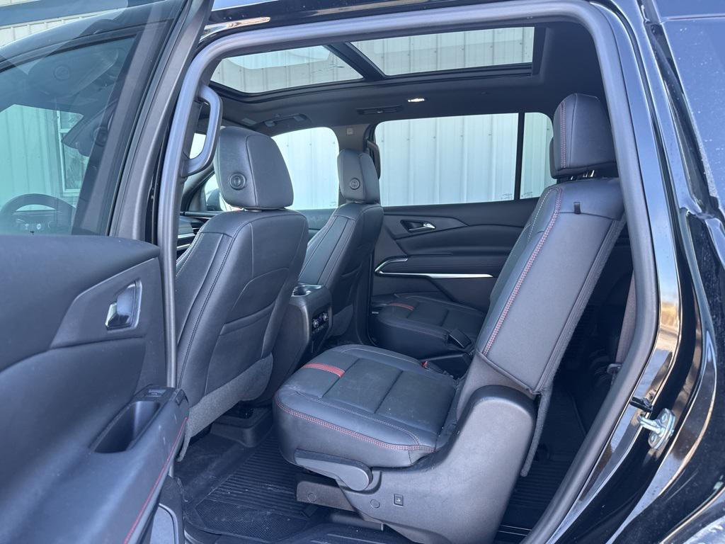 used 2024 Chevrolet Traverse car, priced at $48,000