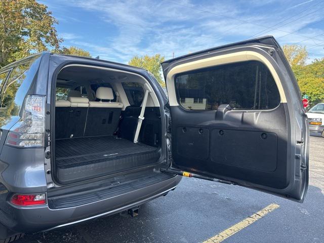 used 2020 Lexus GX 460 car, priced at $32,084