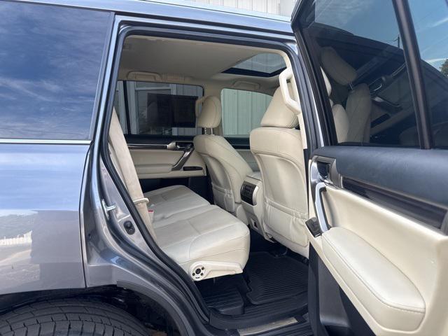 used 2020 Lexus GX 460 car, priced at $32,084