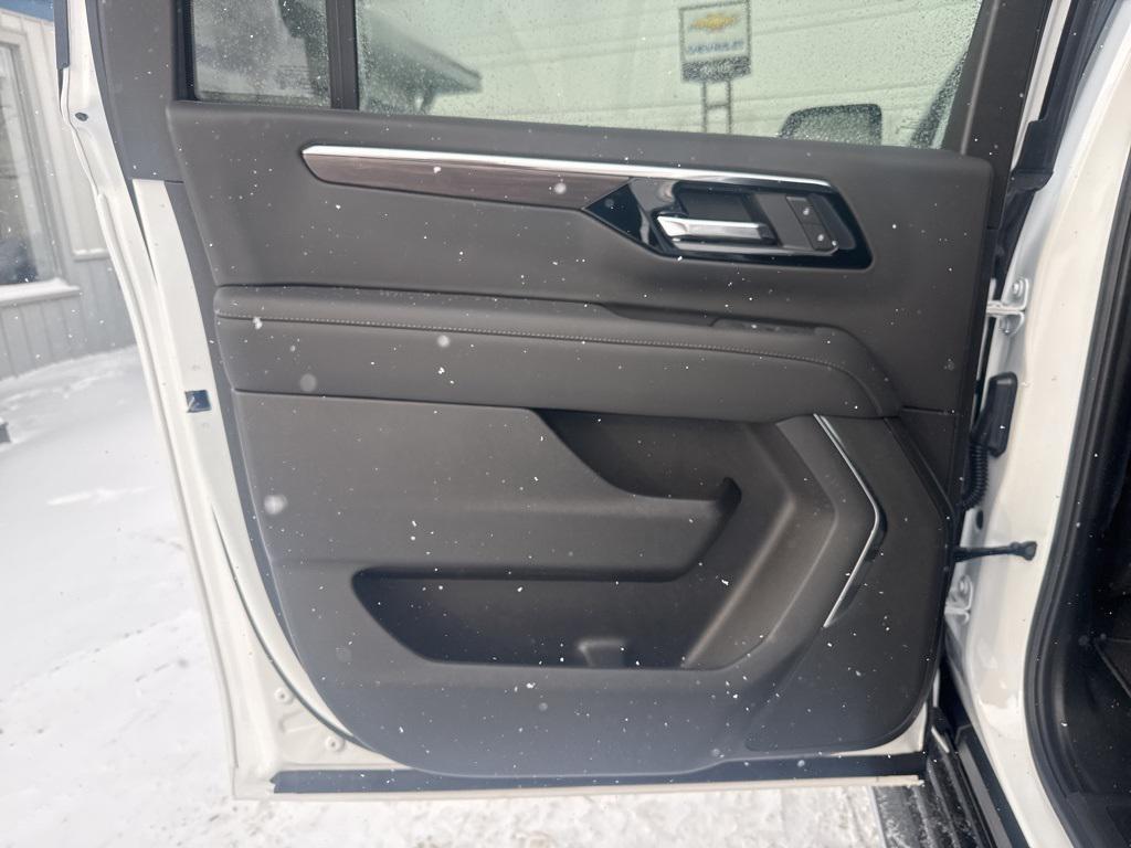 new 2026 Chevrolet Suburban car, priced at $73,275