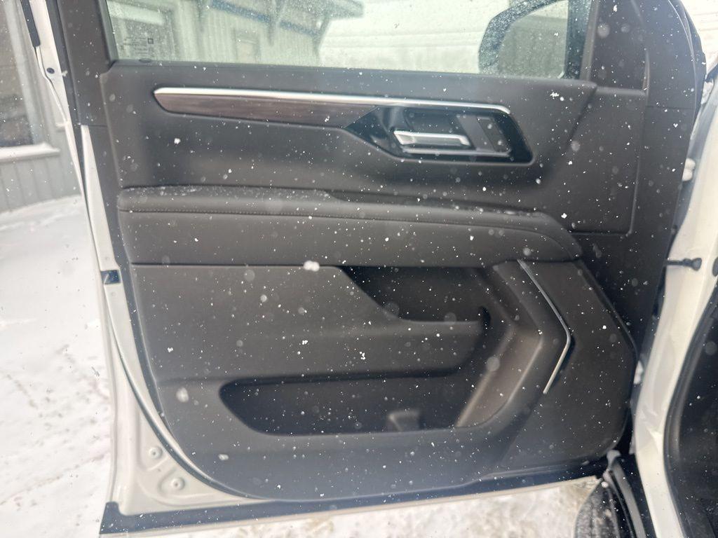 new 2026 Chevrolet Suburban car, priced at $69,800