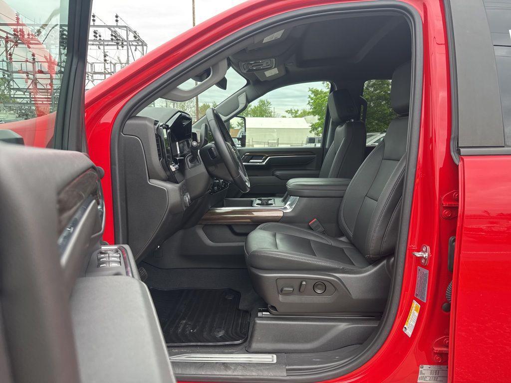 used 2024 Chevrolet Silverado 2500 car, priced at $54,889