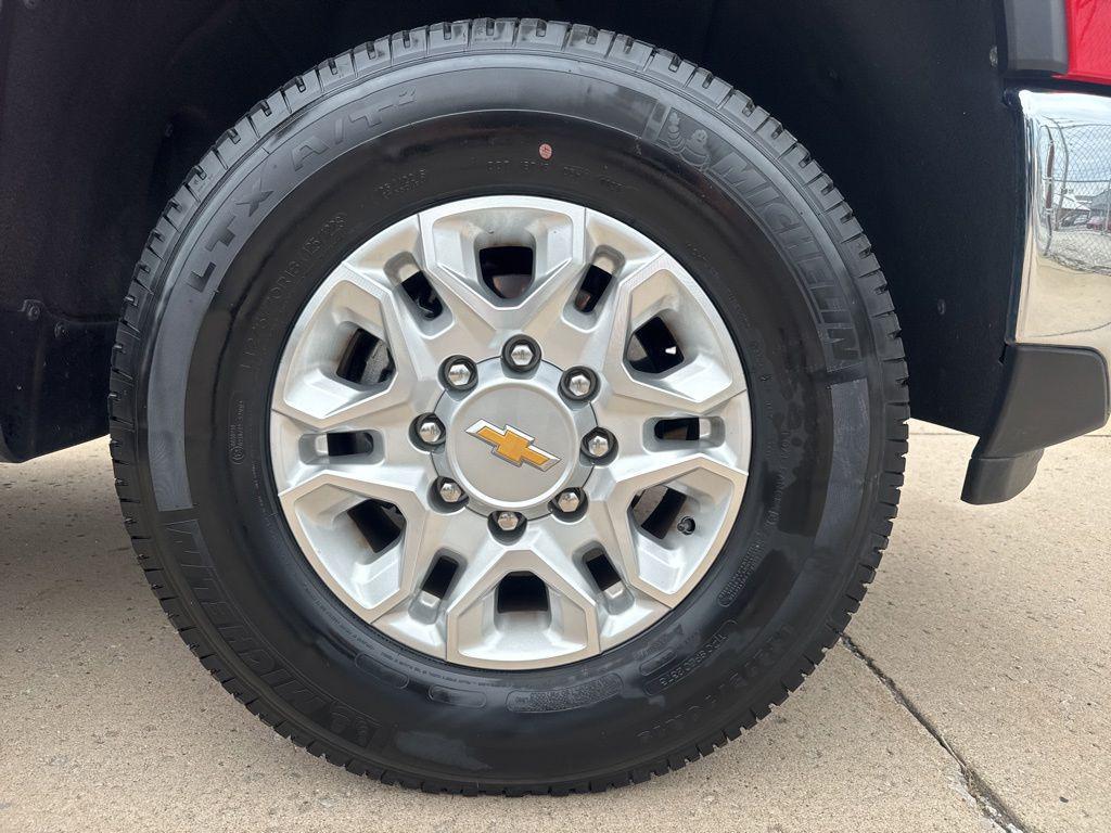 used 2024 Chevrolet Silverado 2500 car, priced at $54,889