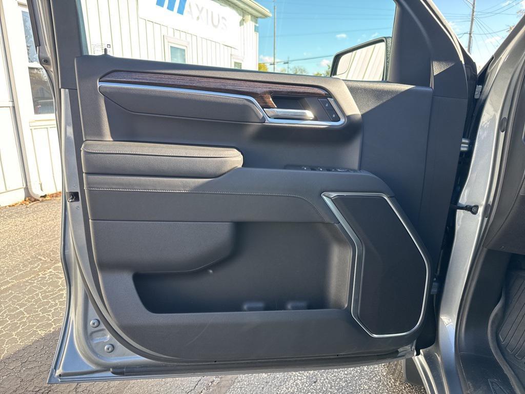 used 2024 GMC Sierra 1500 car, priced at $45,500