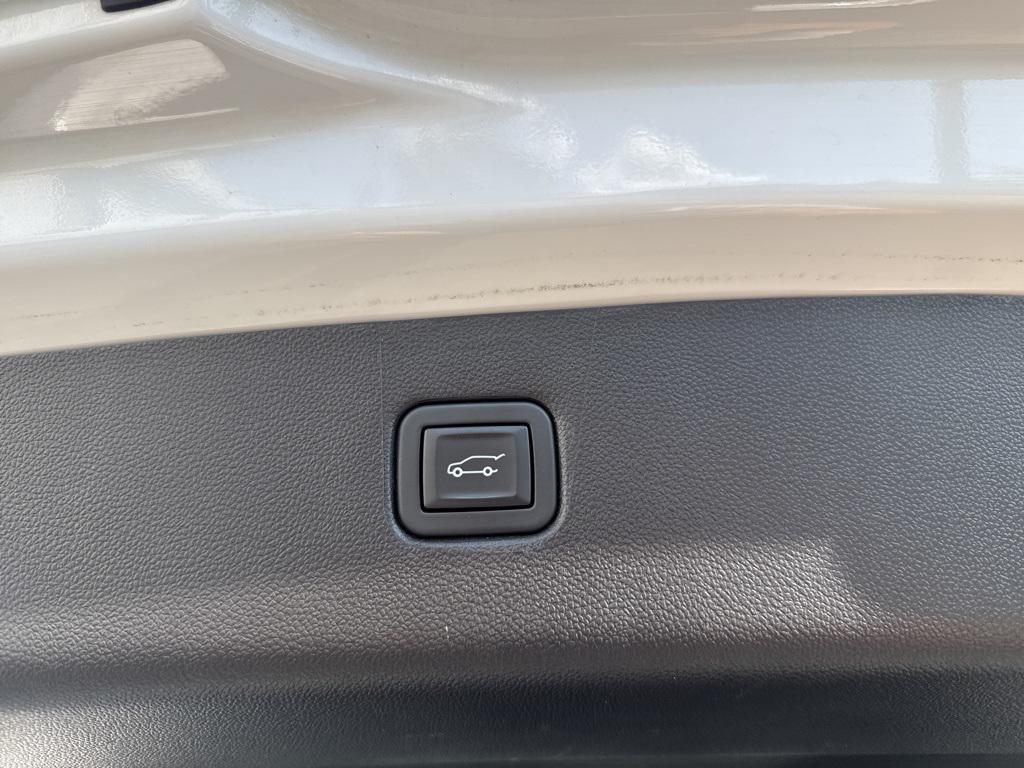 used 2022 Chevrolet Blazer car, priced at $22,999