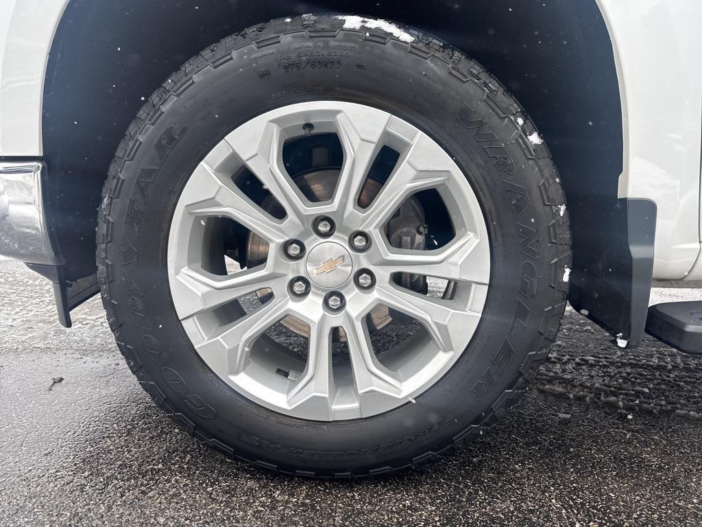 used 2022 Chevrolet Silverado 1500 car, priced at $42,999