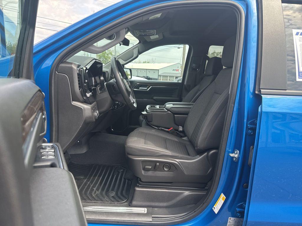 used 2023 Chevrolet Silverado 1500 car, priced at $39,960