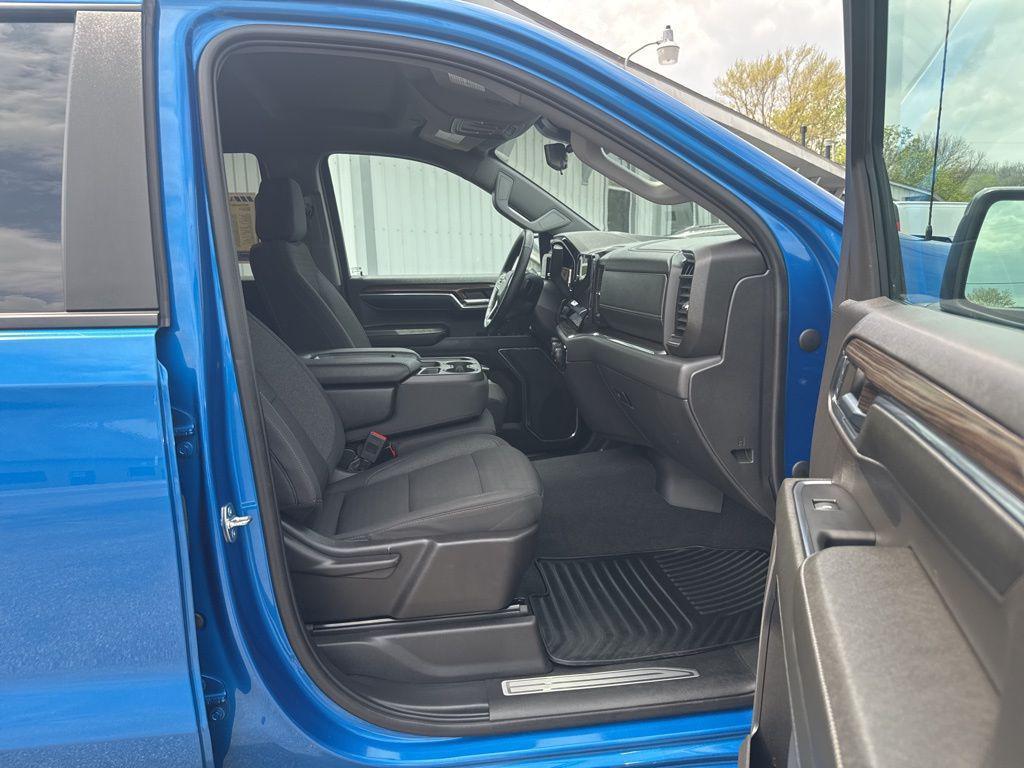 used 2023 Chevrolet Silverado 1500 car, priced at $39,960