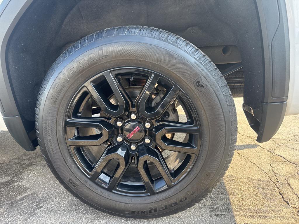 used 2023 GMC Sierra 1500 car, priced at $42,800