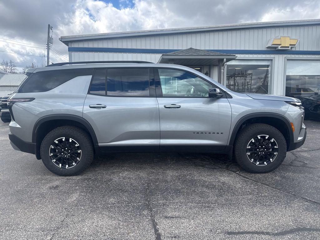 new 2026 Chevrolet Traverse car, priced at $53,999