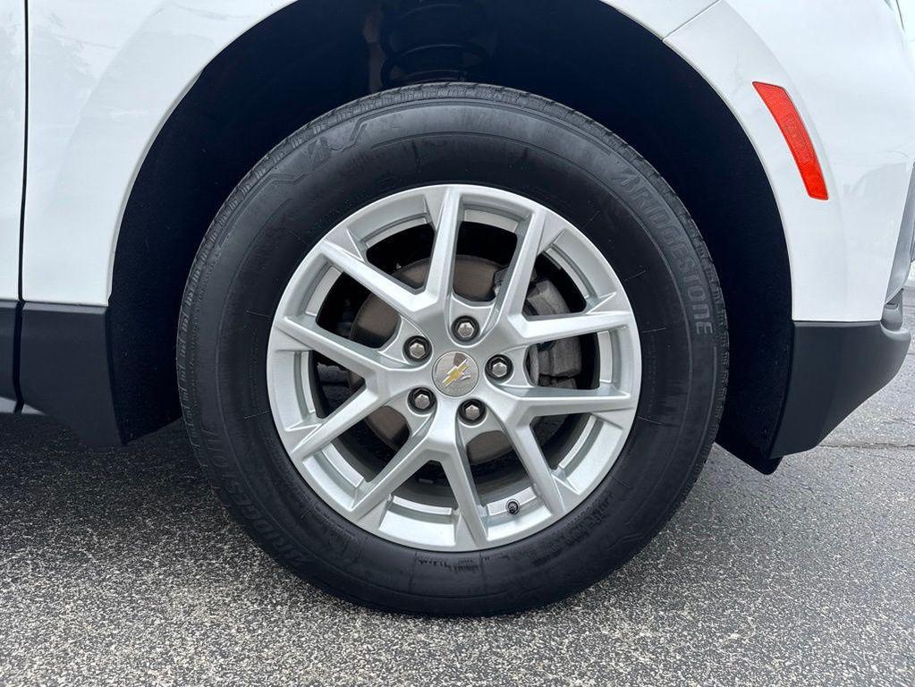 used 2023 Chevrolet Equinox car, priced at $25,521