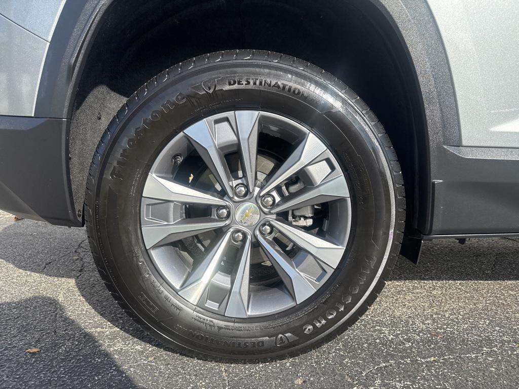 used 2025 Chevrolet Equinox car, priced at $23,373