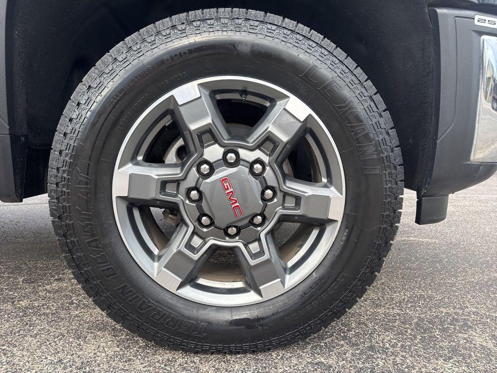 used 2025 GMC Sierra 2500 car, priced at $55,092