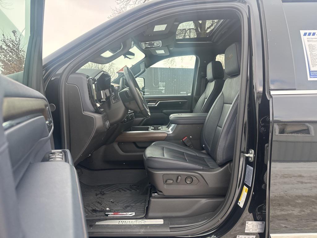 used 2024 Chevrolet Silverado 2500 car, priced at $69,498