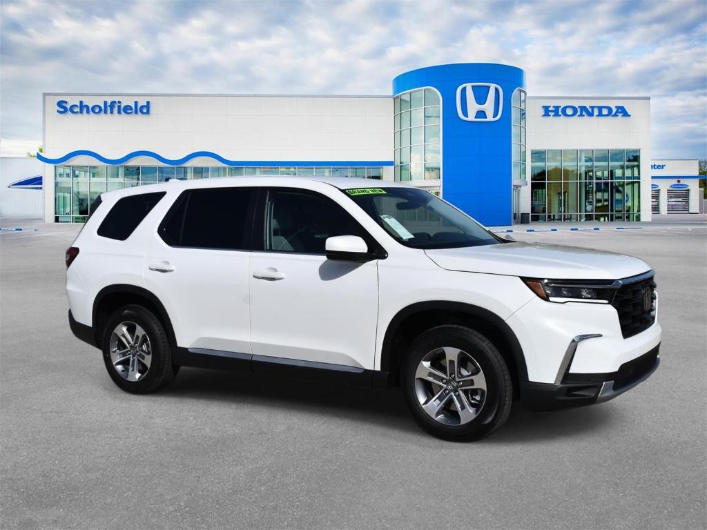 new 2025 Honda Pilot car