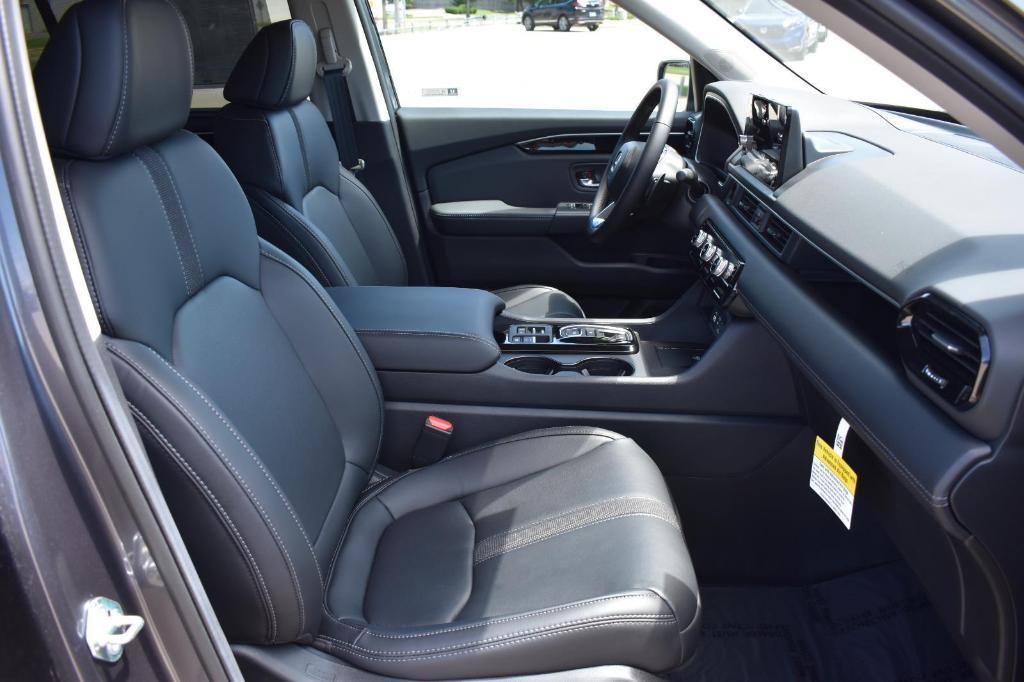 new 2025 Honda Pilot car