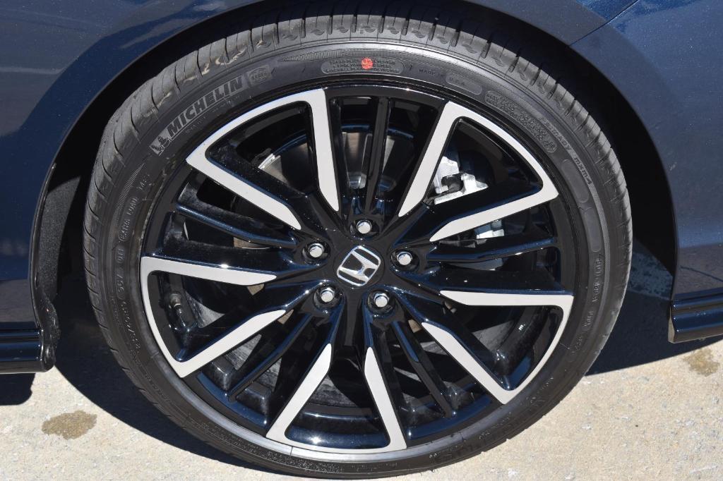 new 2026 Honda Accord Hybrid car