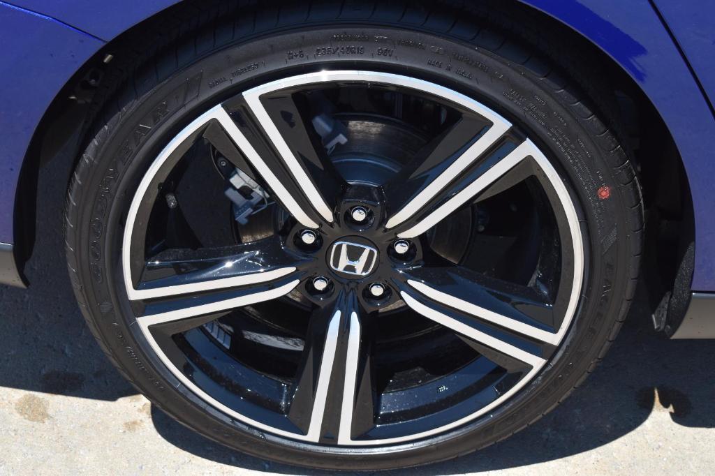 new 2026 Honda Accord Hybrid car