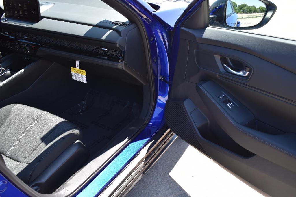 new 2026 Honda Accord Hybrid car
