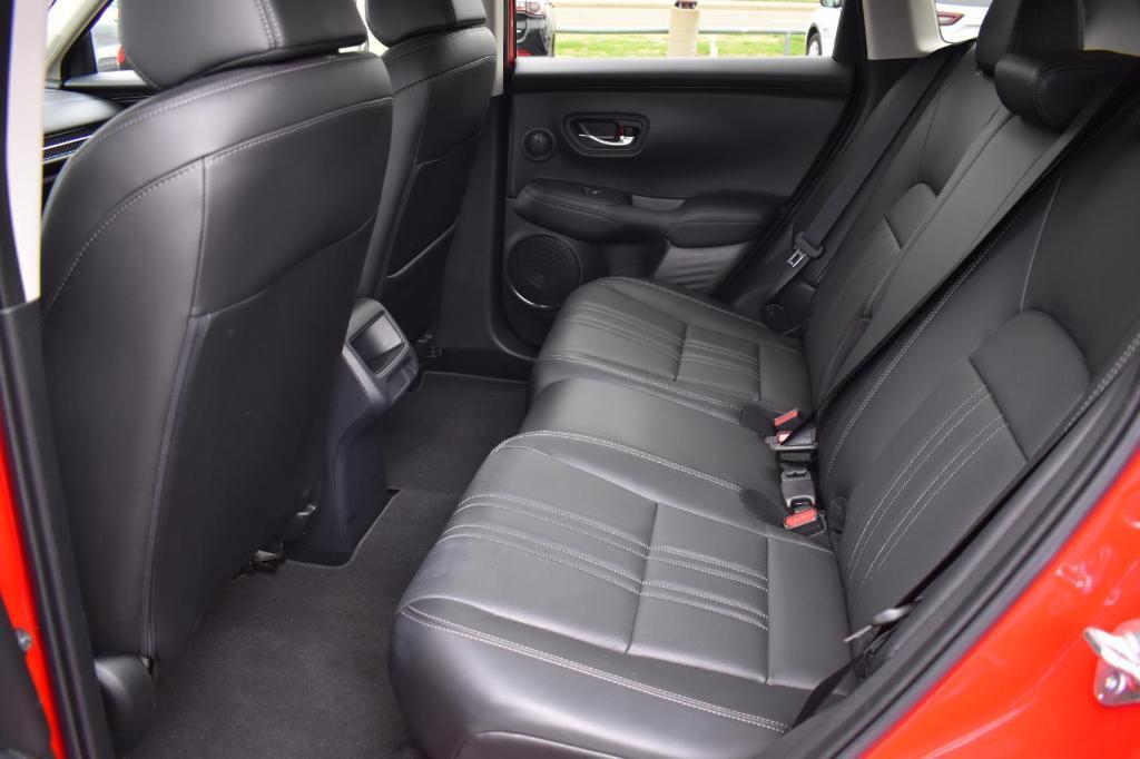 used 2025 Honda HR-V car, priced at $30,991