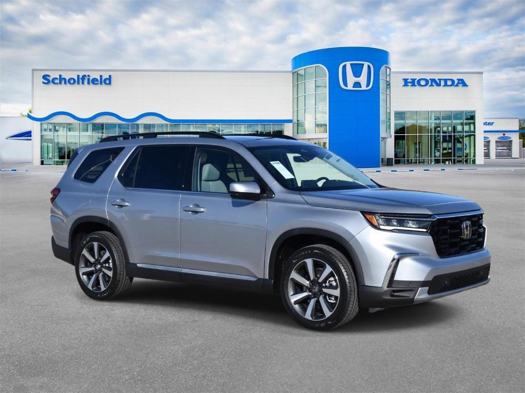 new 2025 Honda Pilot car