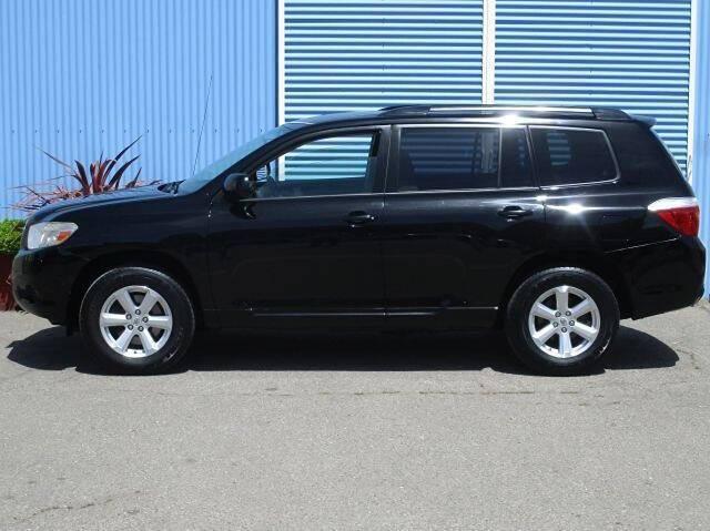 used 2009 Toyota Highlander car, priced at $7,999