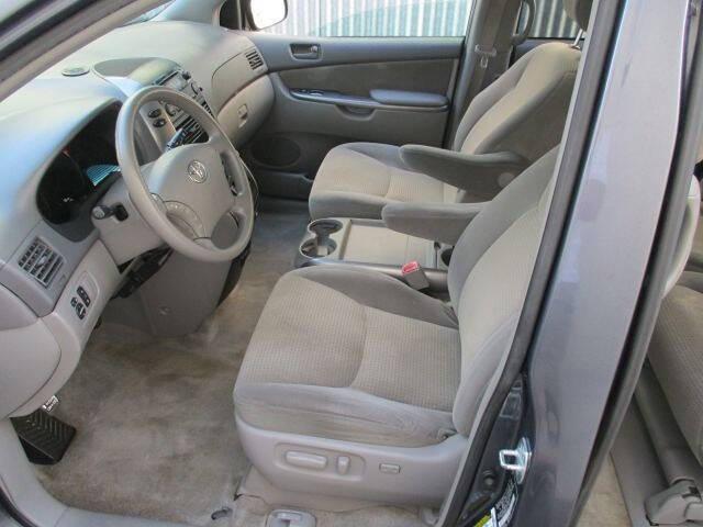 used 2008 Toyota Sienna car, priced at $6,500