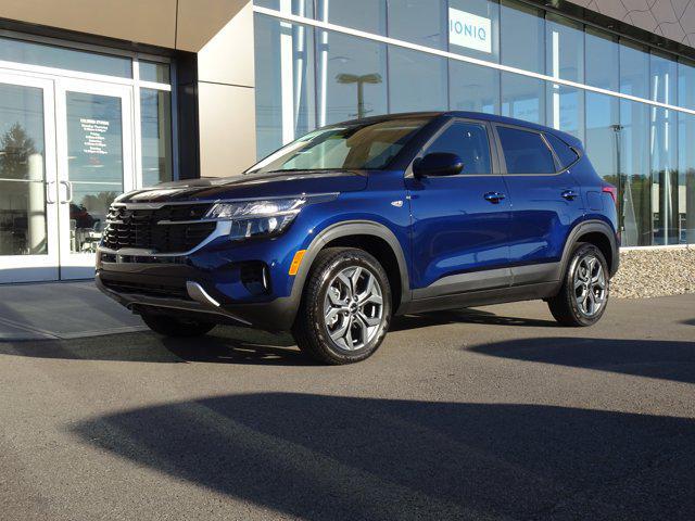 used 2025 Kia Seltos car, priced at $24,500