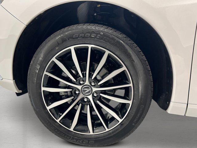 new 2026 Acura RDX car, priced at $54,900