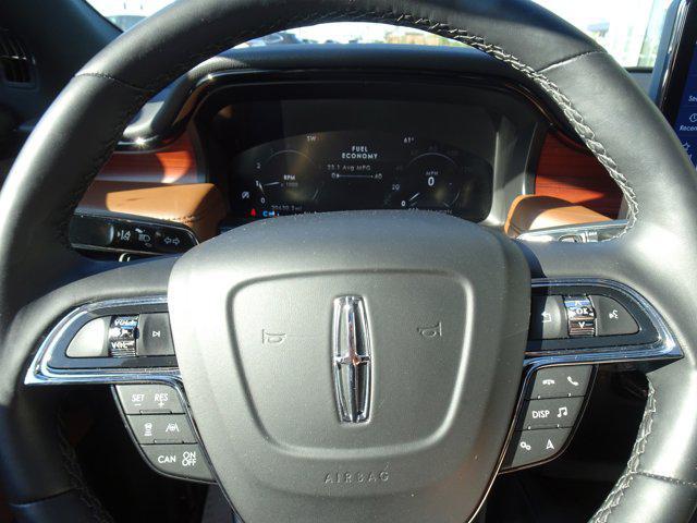 used 2022 Lincoln Nautilus car, priced at $39,800