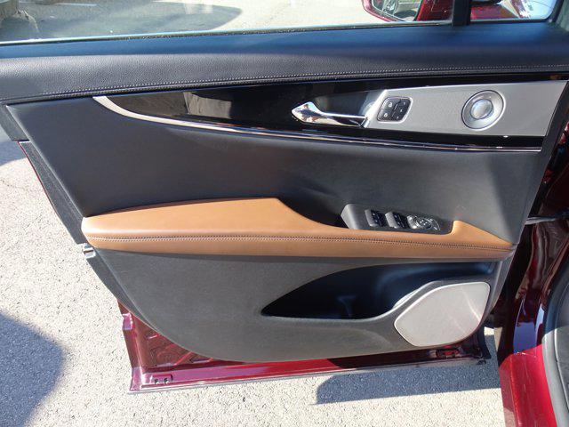 used 2022 Lincoln Nautilus car, priced at $39,800